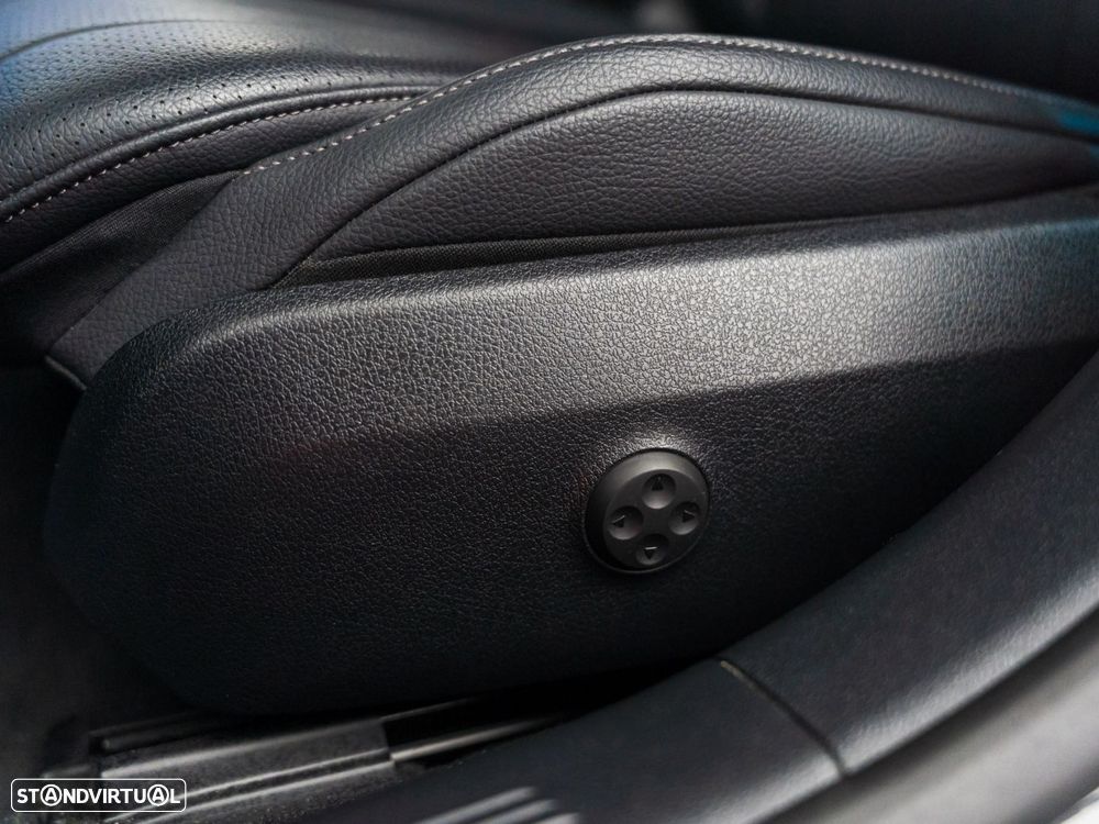 Mercedes-Benz E 300 - 22