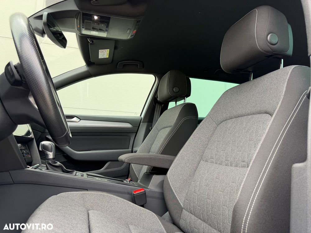 Volkswagen Passat - 19