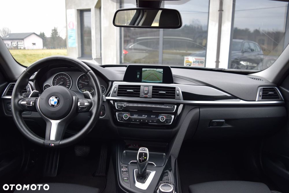 BMW Seria 3 320d xDrive Sport Line - 27