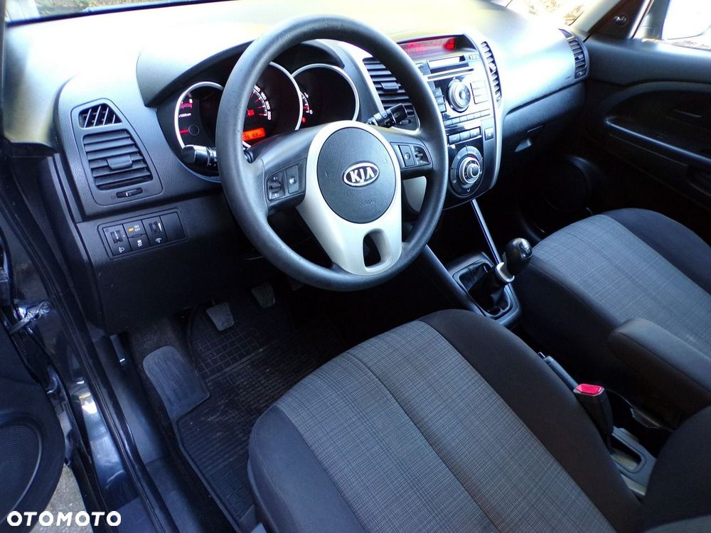 Kia Venga - 20
