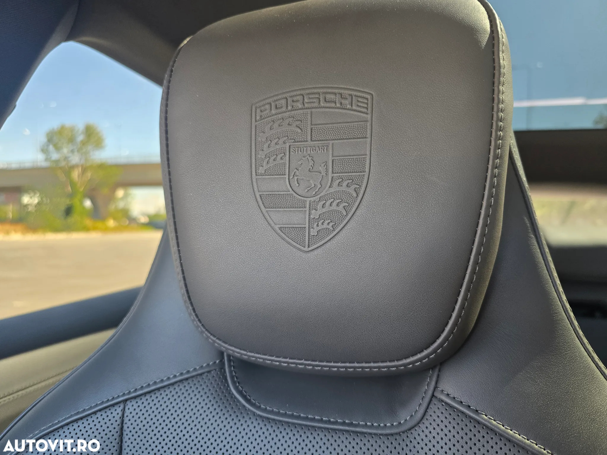 Porsche Taycan - 23