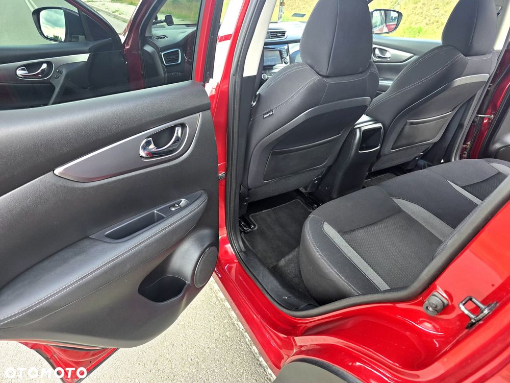 Nissan Qashqai 1.5 dCi N-Connecta - 18