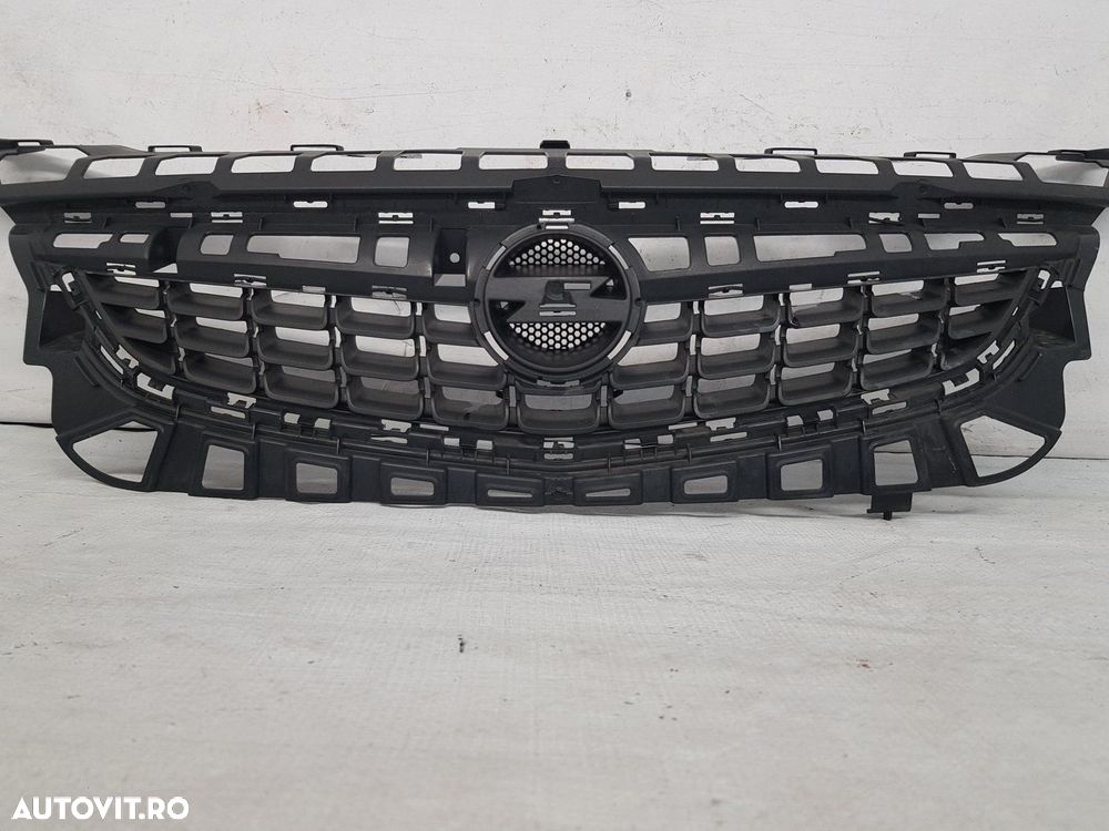Grila radiator Opel Astra J dupa 2009 - 5