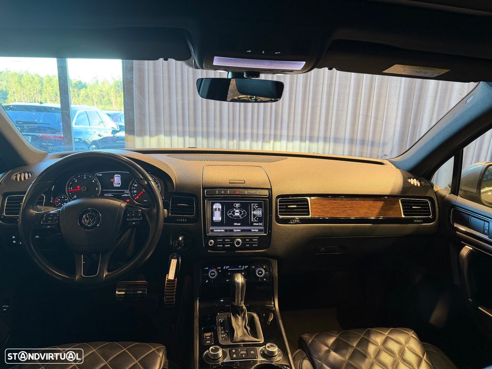 VW Touareg 3.0 TDI V6 Executive Edition - 31