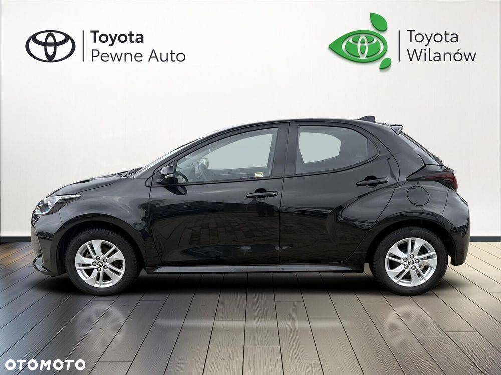 Toyota Yaris 2024 photo 2