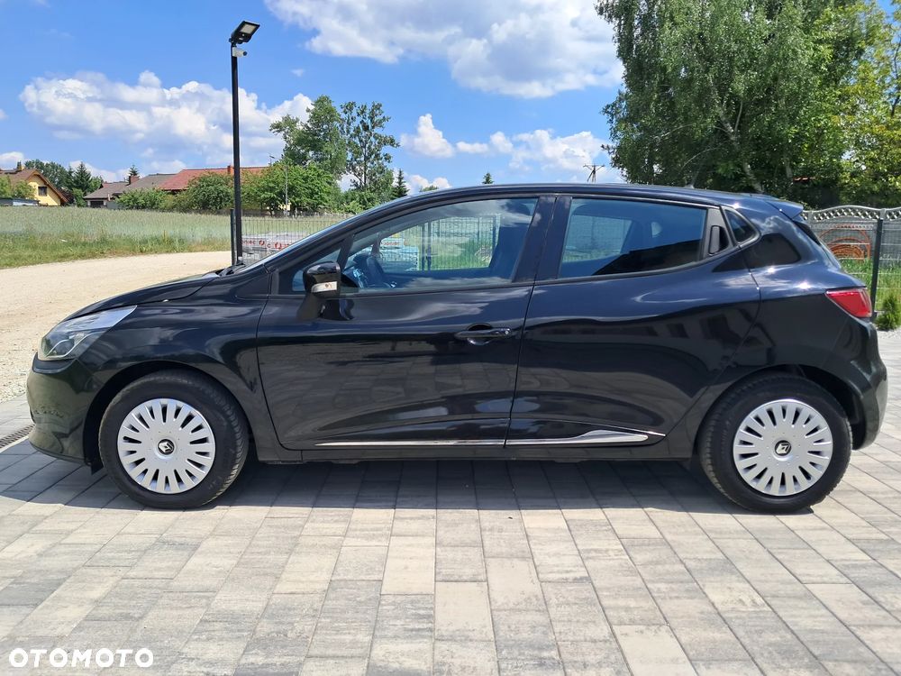 Renault Clio 1.2 16V 75 Business - 4