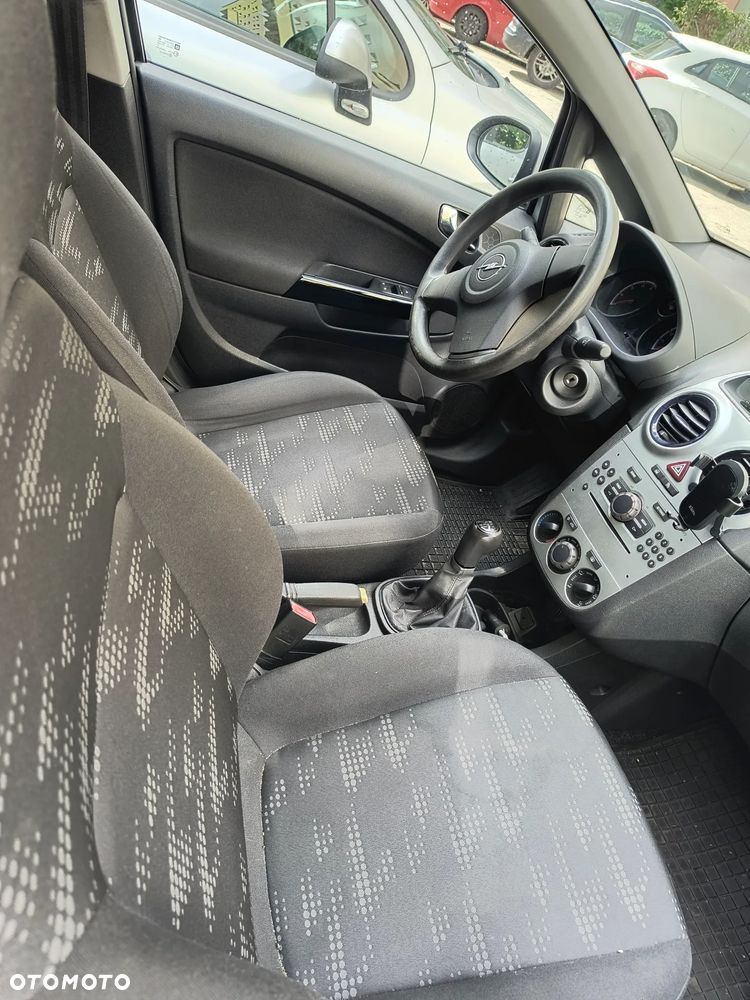 Opel Corsa 1.2 16V Essentia (klm) - 10