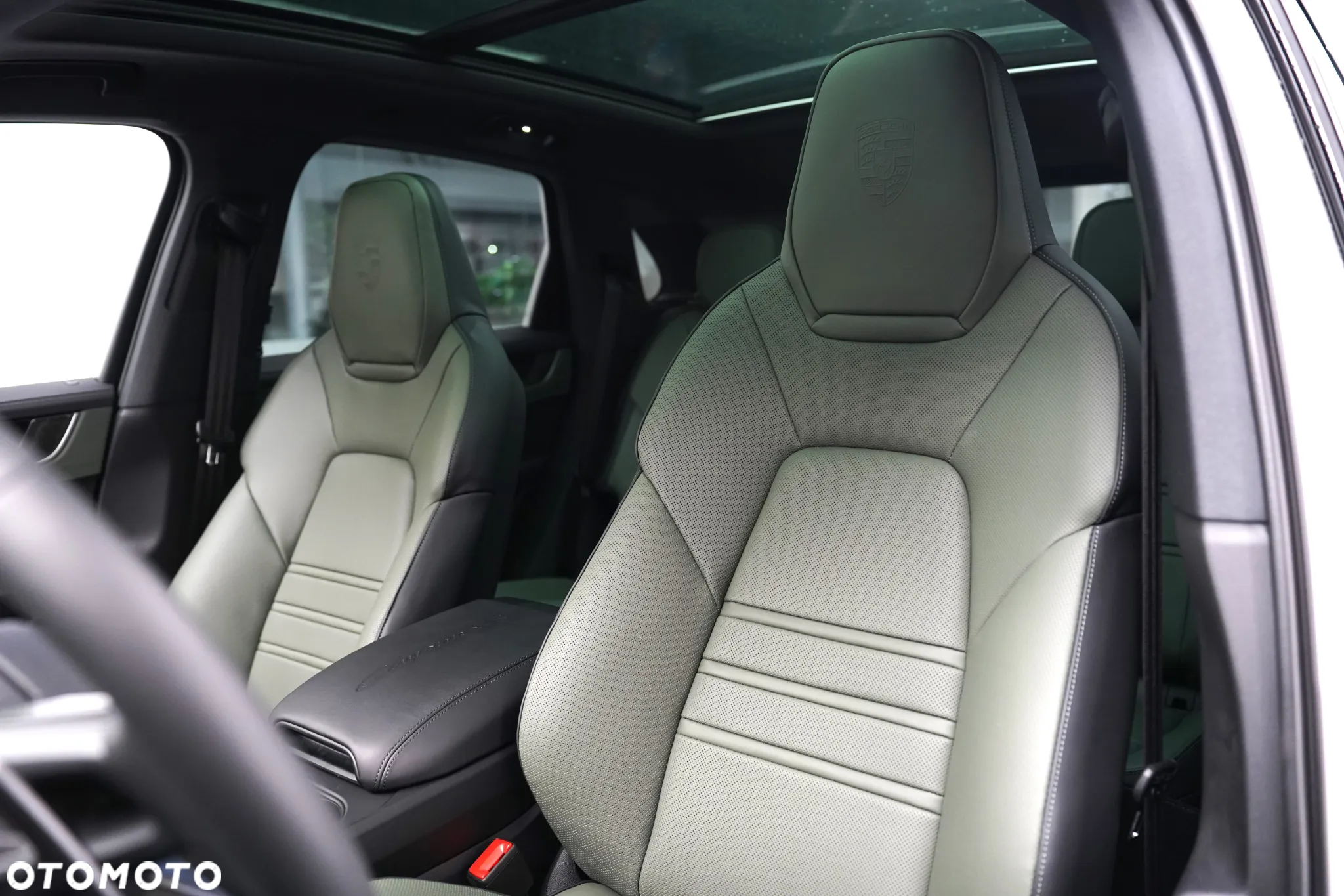 Porsche Cayenne - 12
