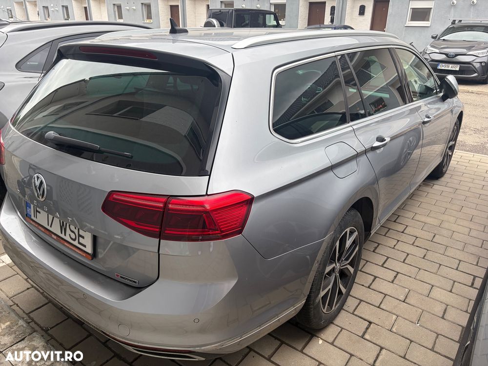 Volkswagen Passat 2.0 TDI DSG Highline - 13