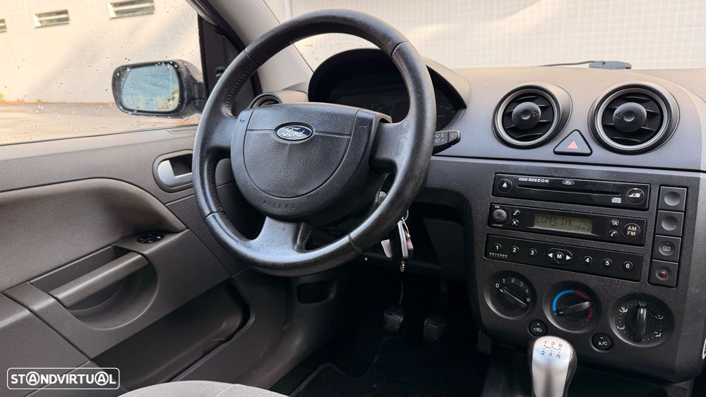Ford Fiesta 1.25 Ambiente - 22