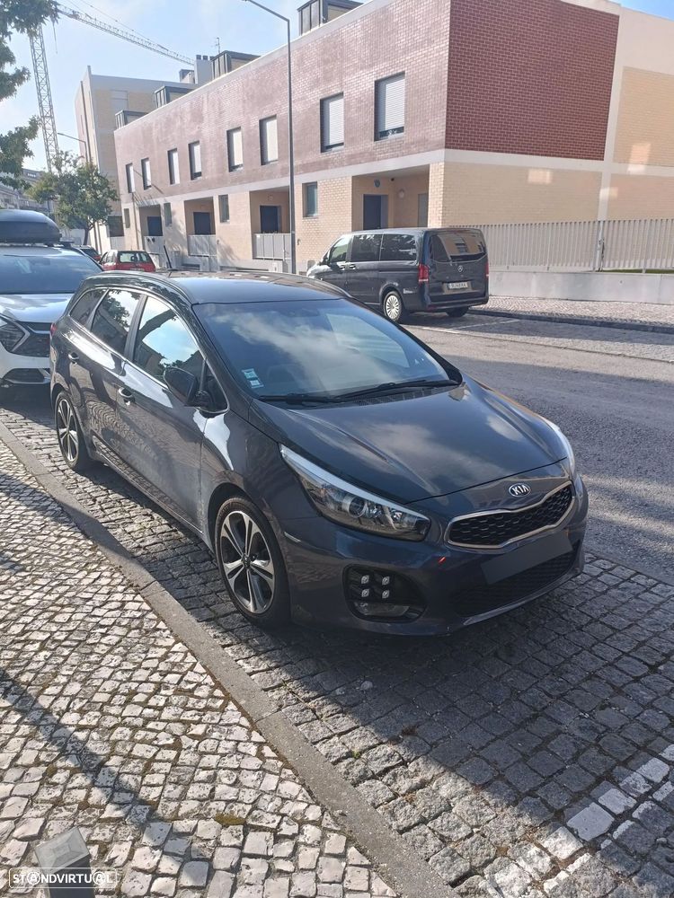 Kia Ceed SW 1.6 CRDi GT Line - 4