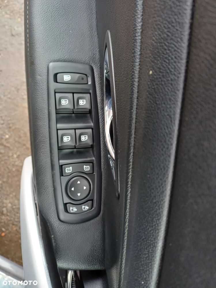 Renault Megane ENERGY TCe 115 Start & Stop Bose Edition - 15