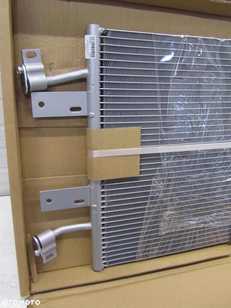 renault vivaro II chłodnica klimatyzacji  szeroka(nowa) - 3