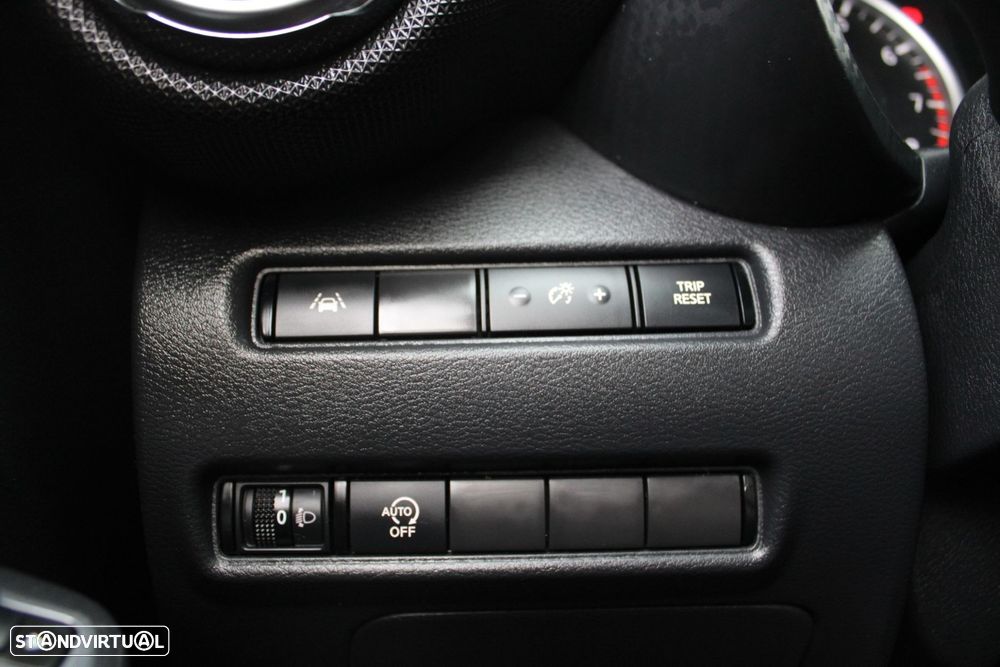 Nissan Juke 1.0 DIG-T Acenta DCT - 33