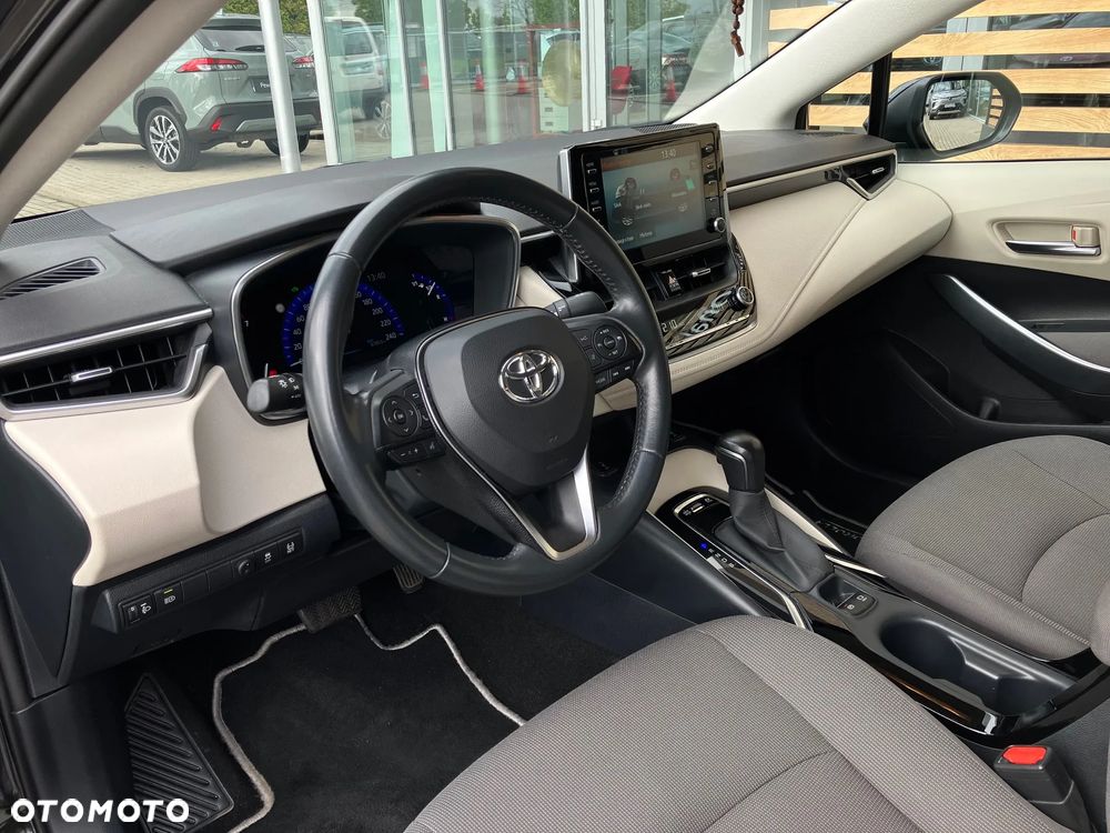 Toyota Corolla 1.8 Hybrid Comfort - 33