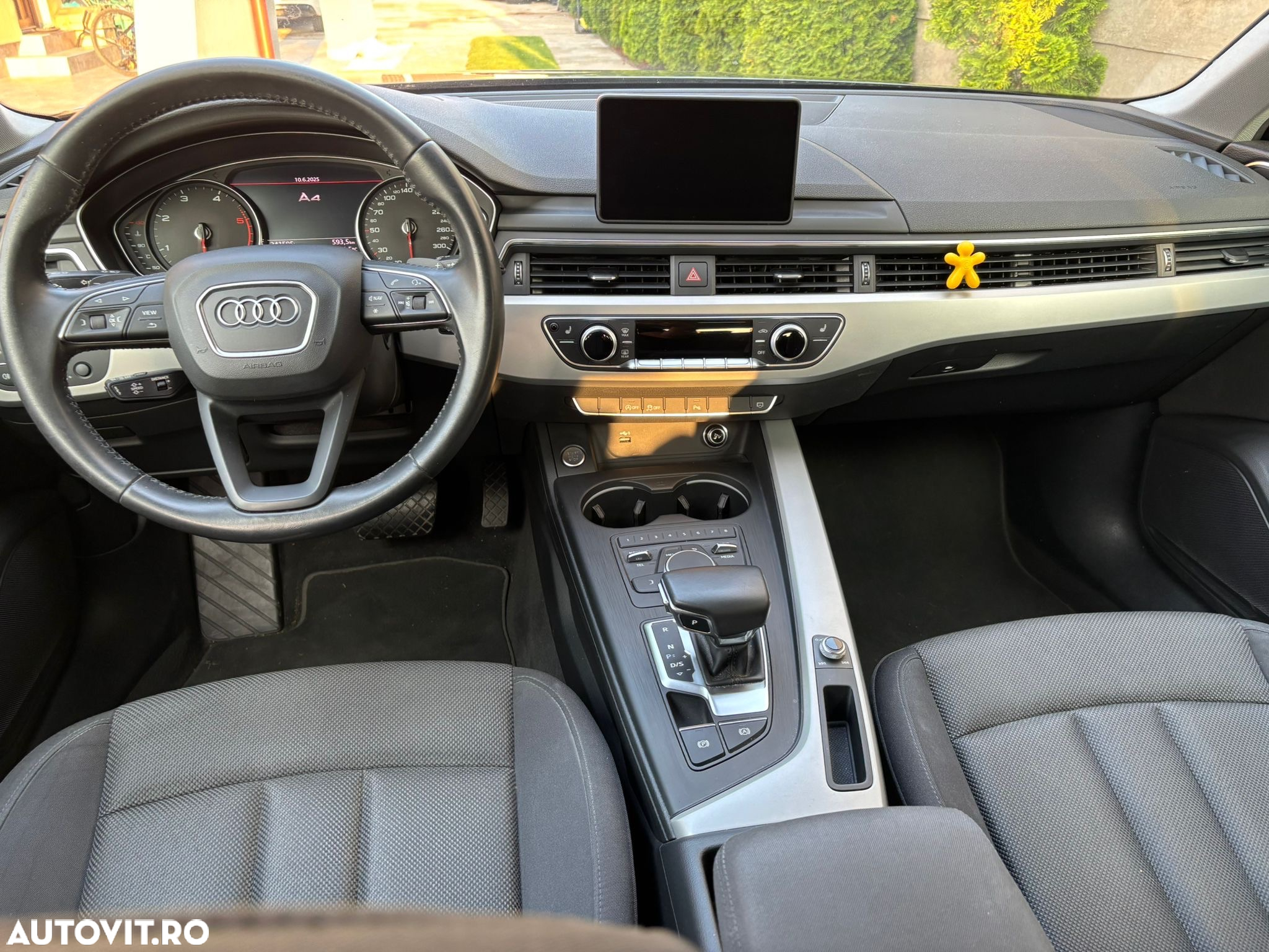 Audi A4 Avant 2.0 TDI S tronic - 14
