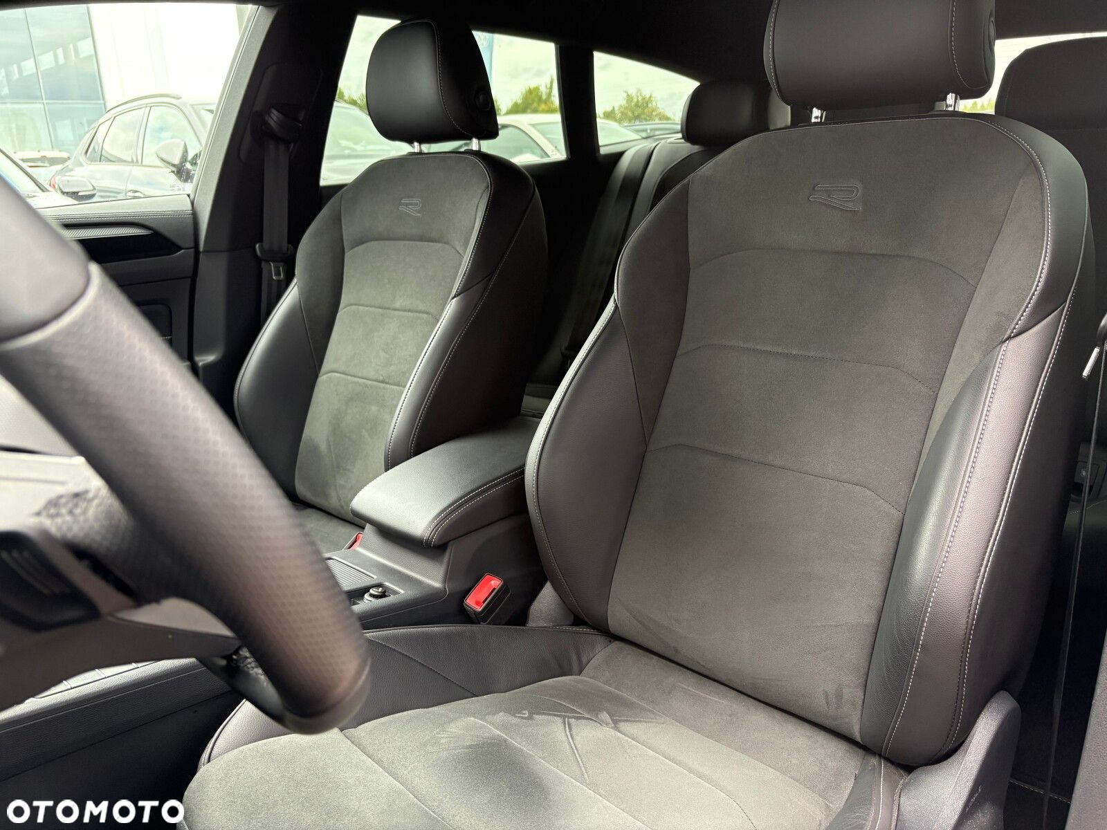 Volkswagen Arteon 2.0 TSI R-Line DSG - 13