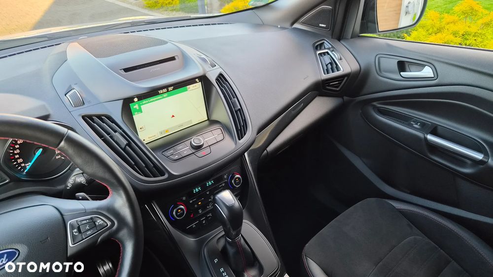 Ford Kuga 2.0 TDCi 4x4 ST-Line - 13