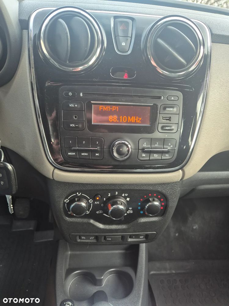 Dacia Dokker SCe 100 Essentiel - 13
