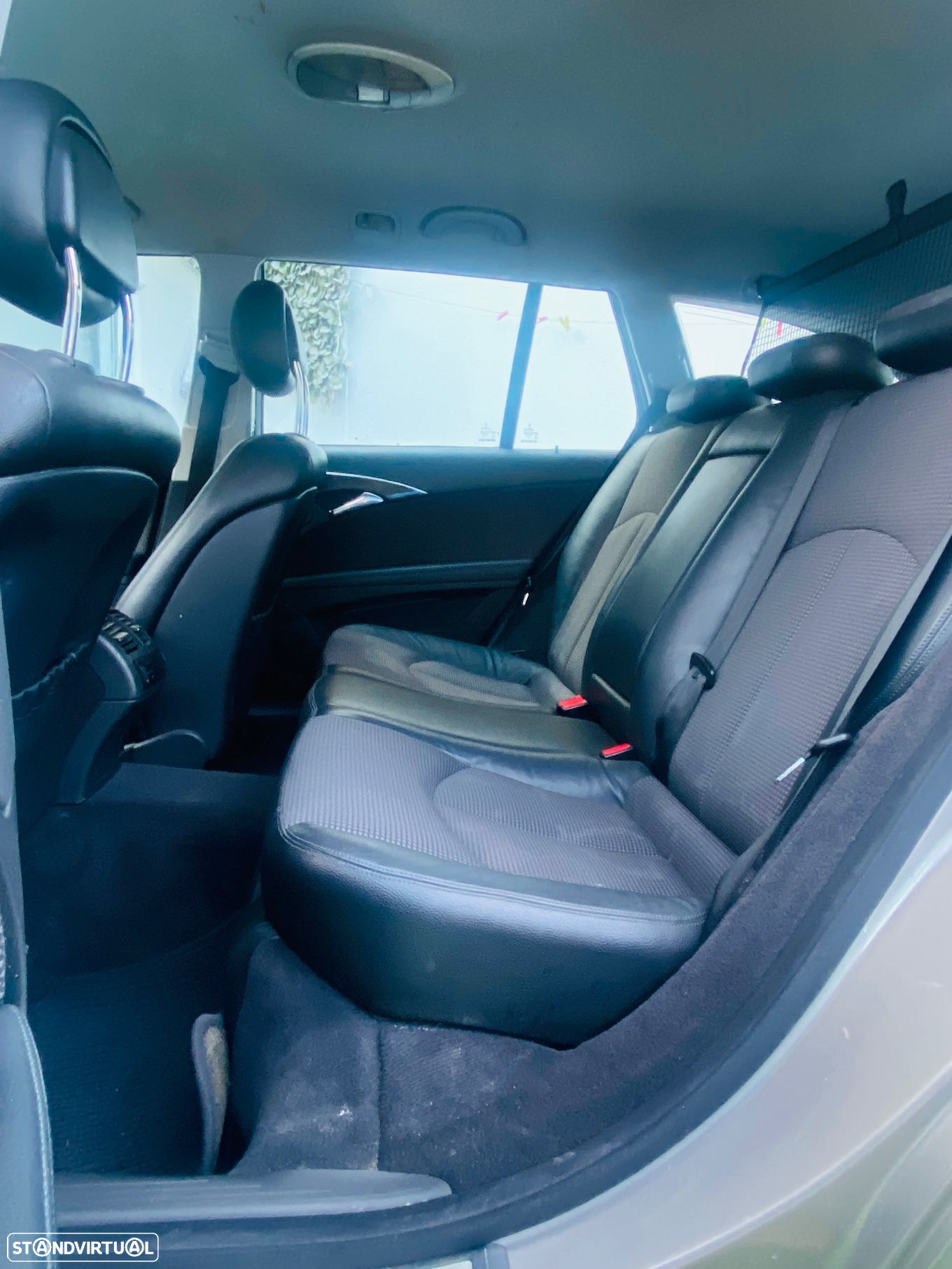 Mercedes-Benz E 220 CDi Avantgarde - 8