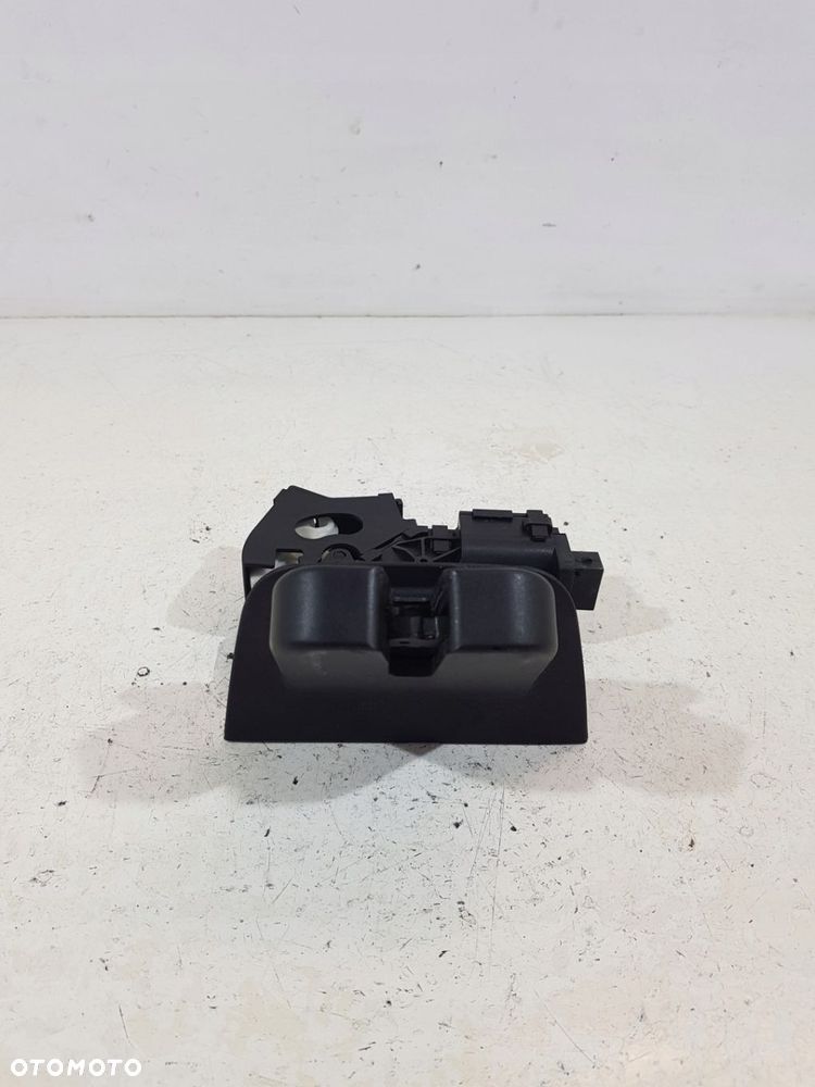 ZAMEK KLAPY BAGAŻNIKA 8P4827505C AUDI A3 8P LIFT EUR 08r 5D - 1