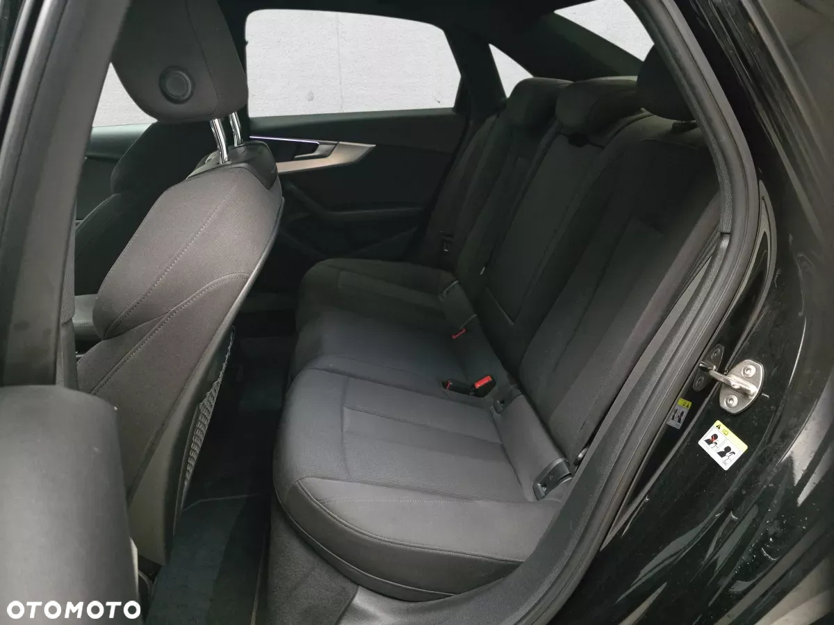 Audi A4 - 12
