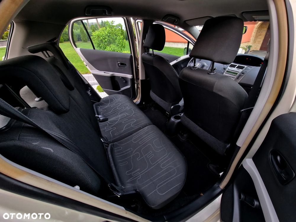 Toyota Yaris 1.33 Sol - 14