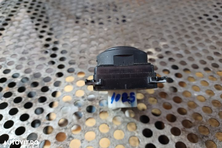 Buton reglaj oglinzi Hyundai i20 PB  [din 2008 pana  2012] seria Hatchback 5-usi 1.2 MT (78 hp) - 3