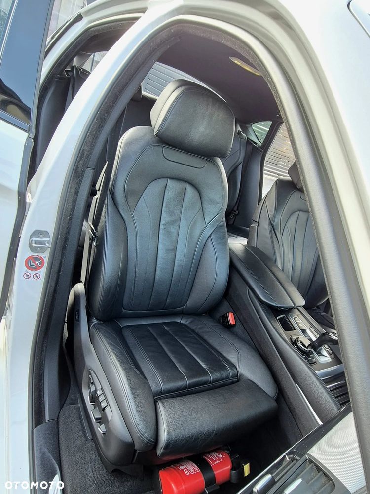 BMW X6 xDrive40d M Sport - 24