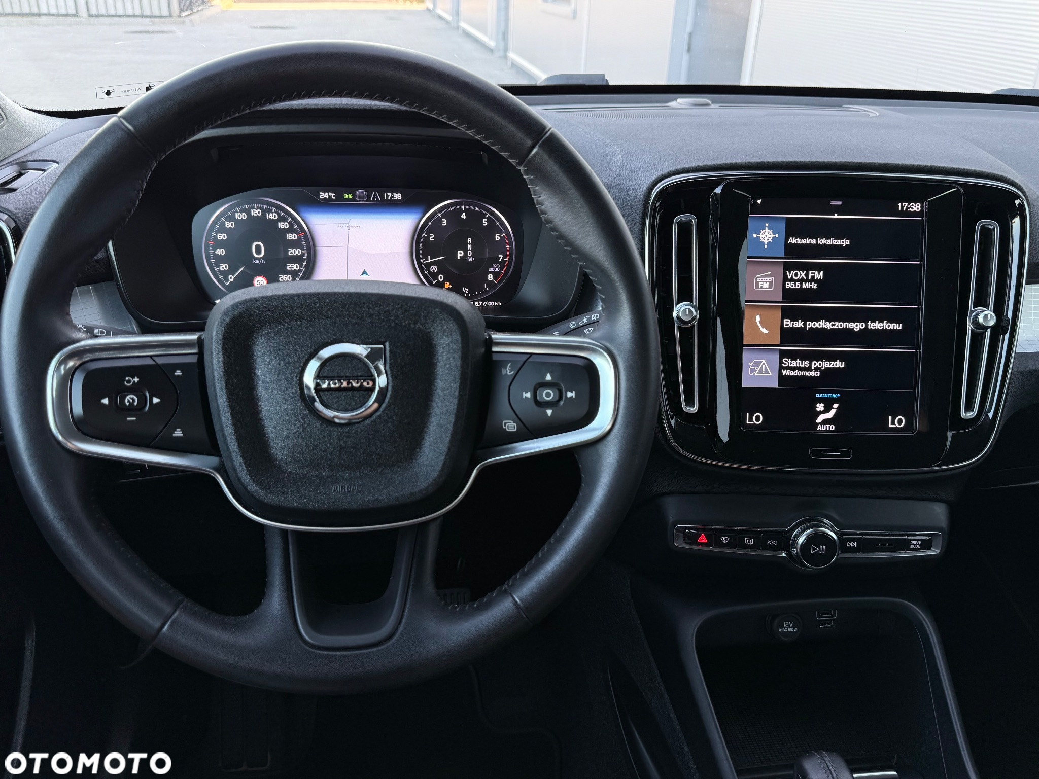 Volvo XC 40 T3 Geartronic Momentum Pro - 15