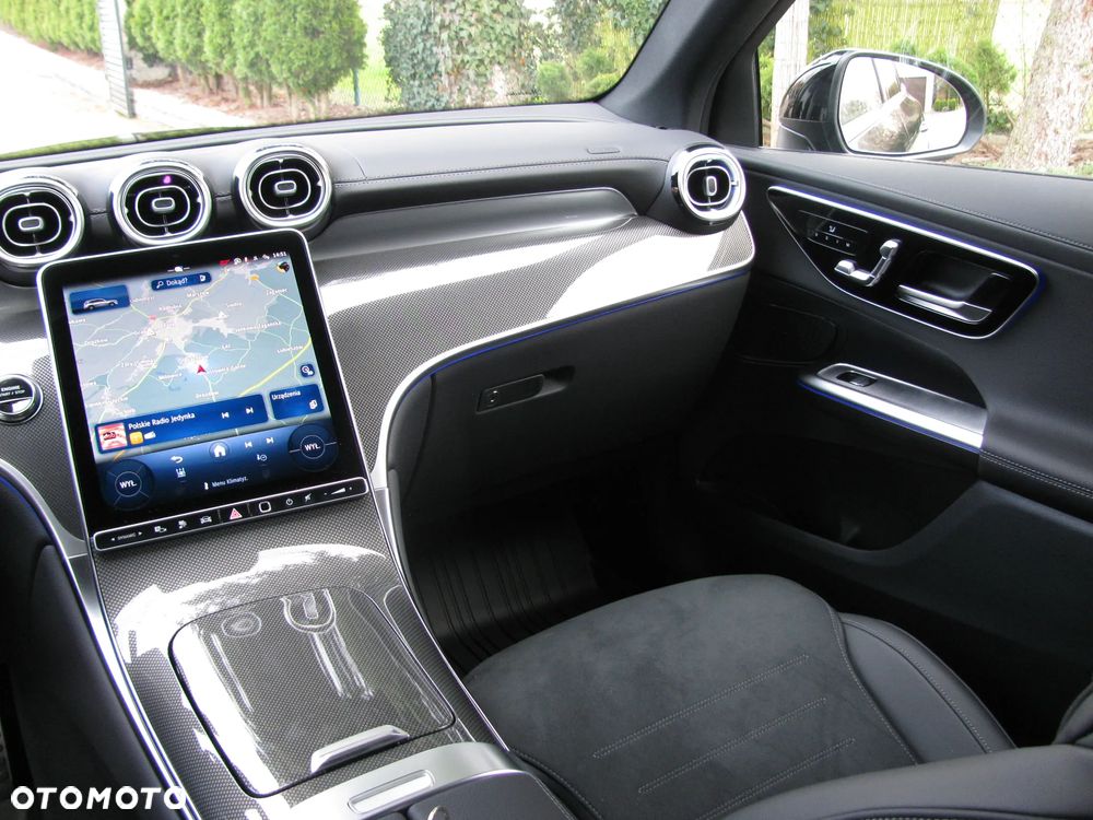 Mercedes-Benz GLC - 22