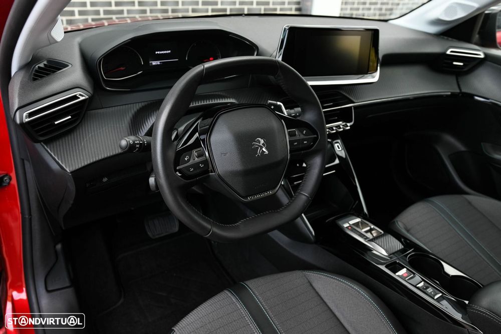 Peugeot 208 1.2 PureTech Allure EAT8 - 6