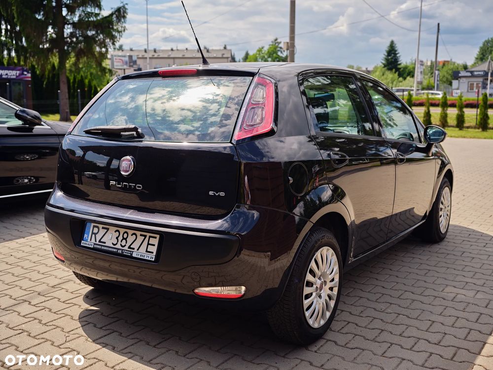 Fiat Punto Evo 1.4 8V Estiva Blue&Me - 3