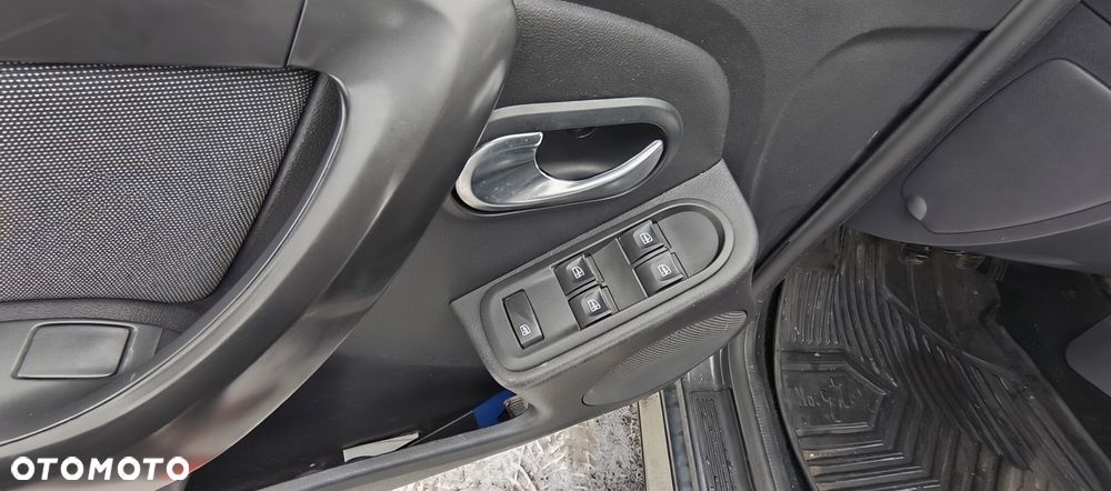 Dacia Duster 1.6 SCe Laureate S&S - 6