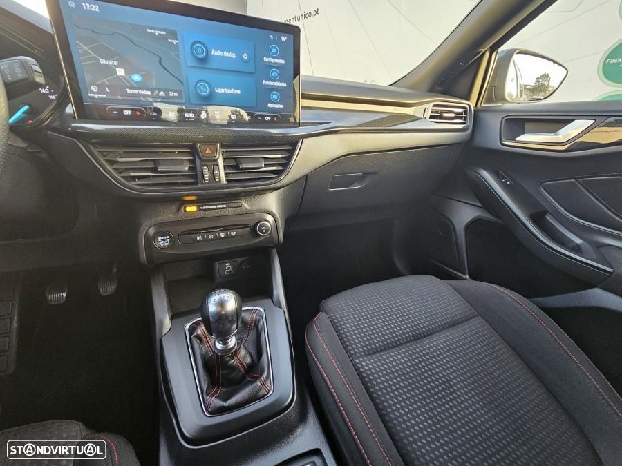 Ford Focus 1.0 EcoBoost MHEV ST-Line - 21