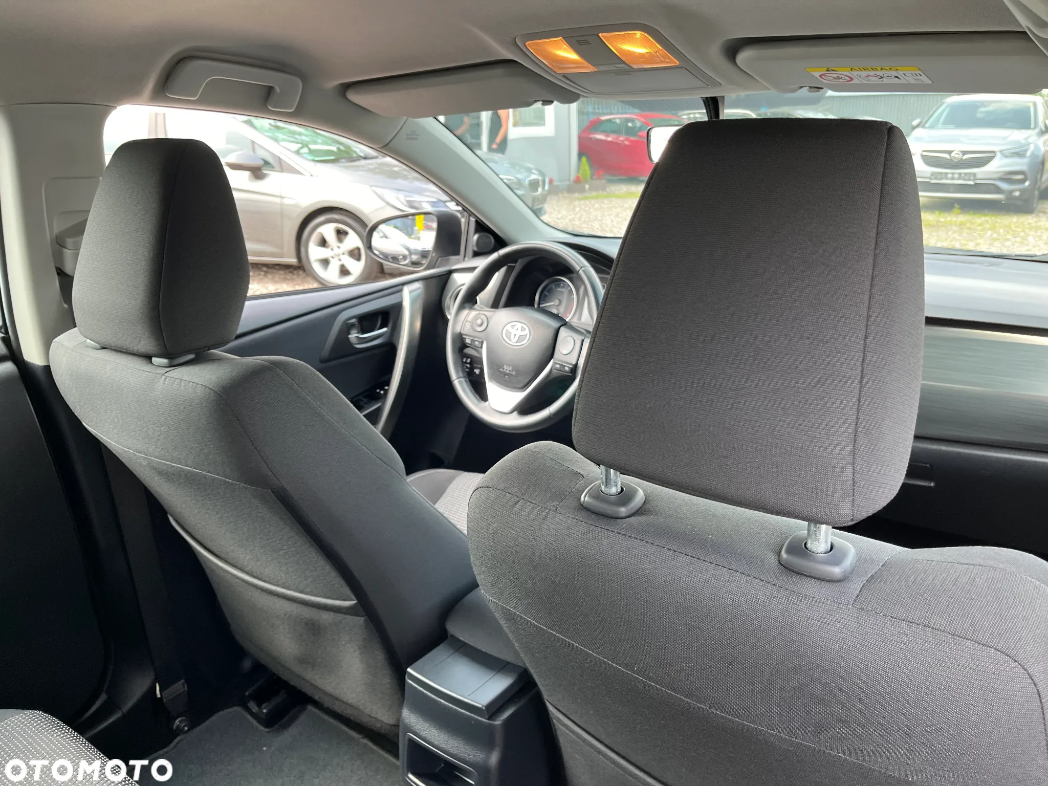 Toyota Auris - 32