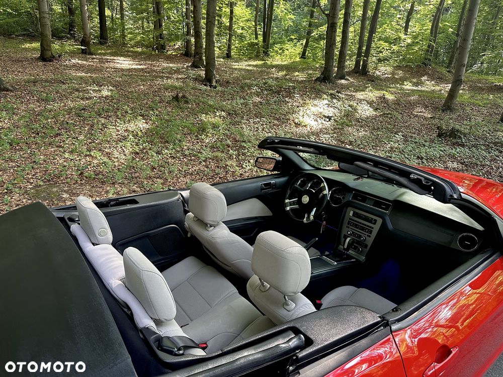 Ford Mustang - 7
