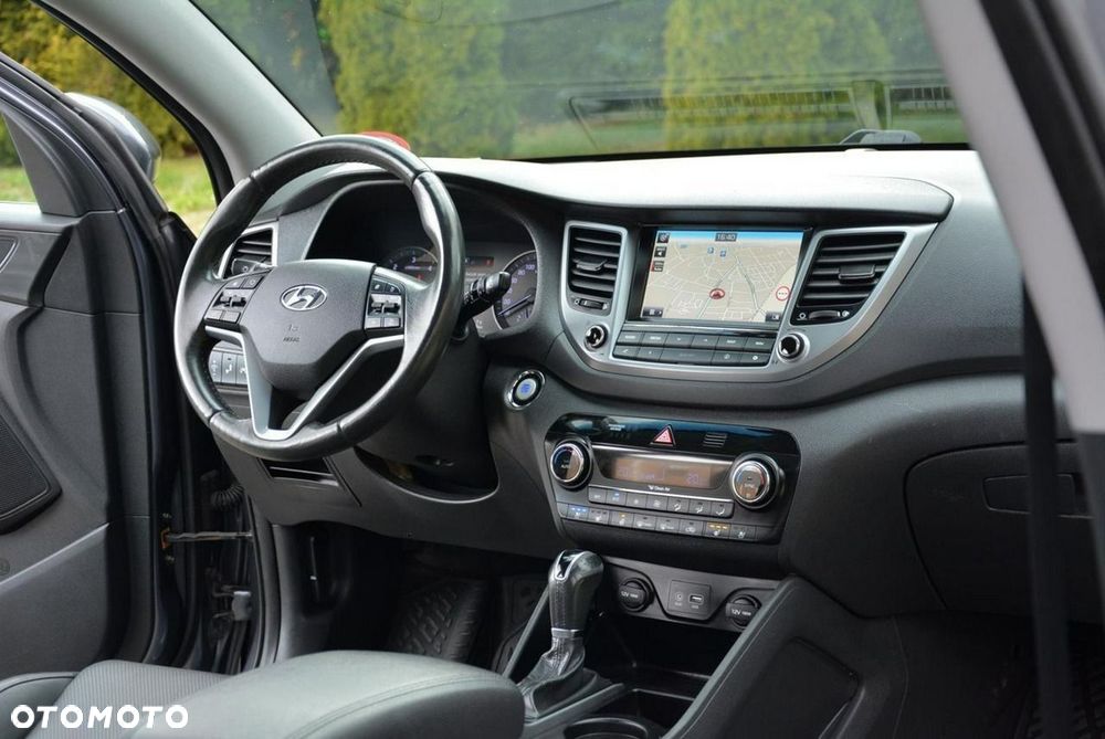 Hyundai Tucson 2.0 CRDI 4WD Automatik Premium - 22
