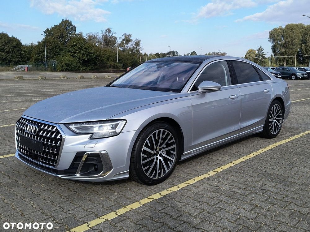 Audi A8 - 12