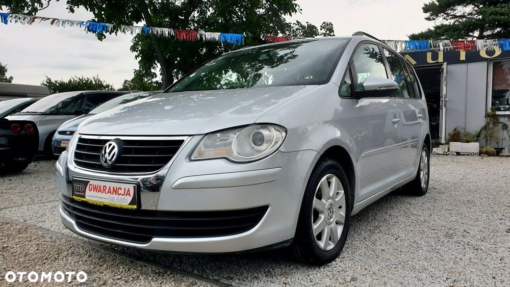 Volkswagen Touran - 26