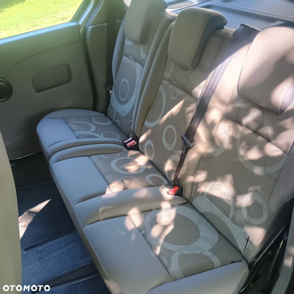 Renault Kangoo 1.5 dCi Helios - 8