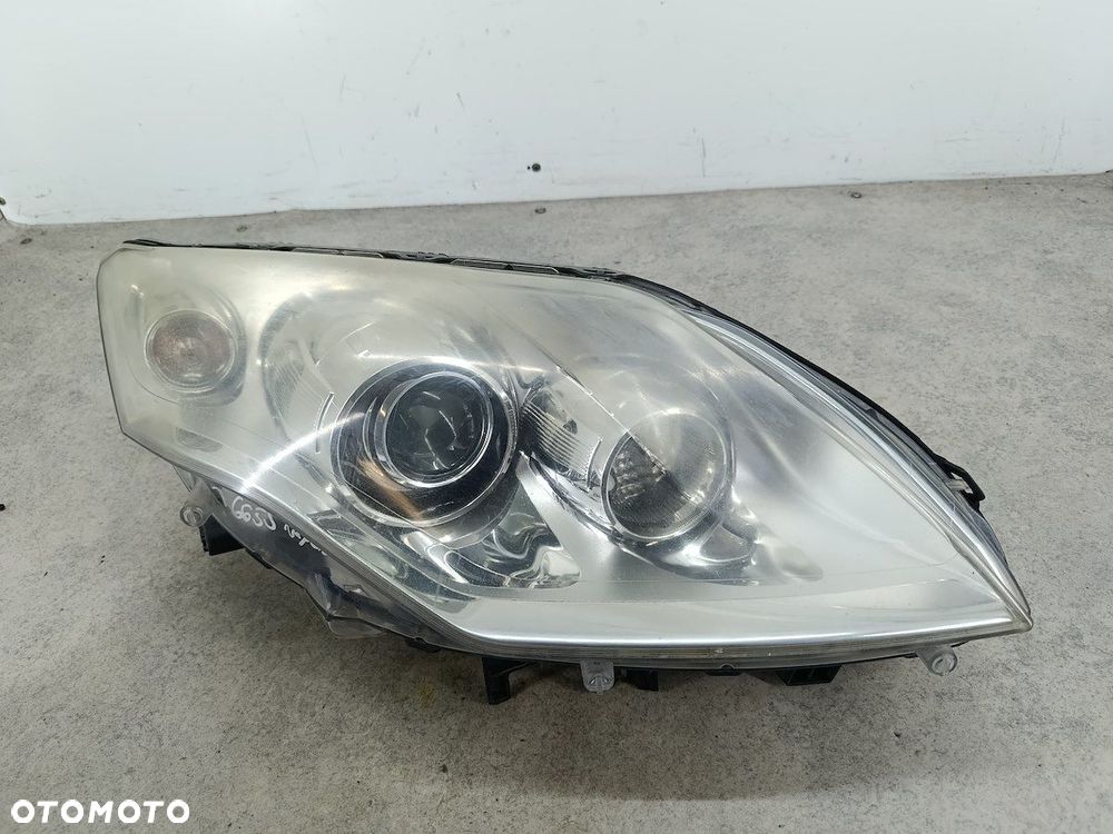 LAMPA PRZÓD PRAWA XENON RENAULT LAGUNA III 260100035R 89901837  VALEO - 1