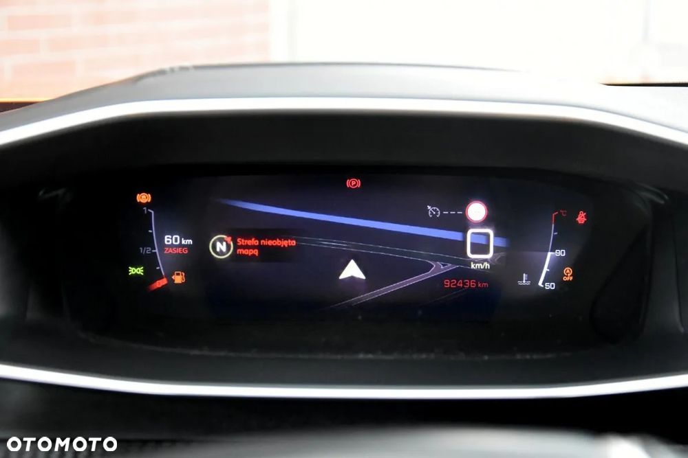 Peugeot 2008 1.2 PureTech GT Line S&S - 32