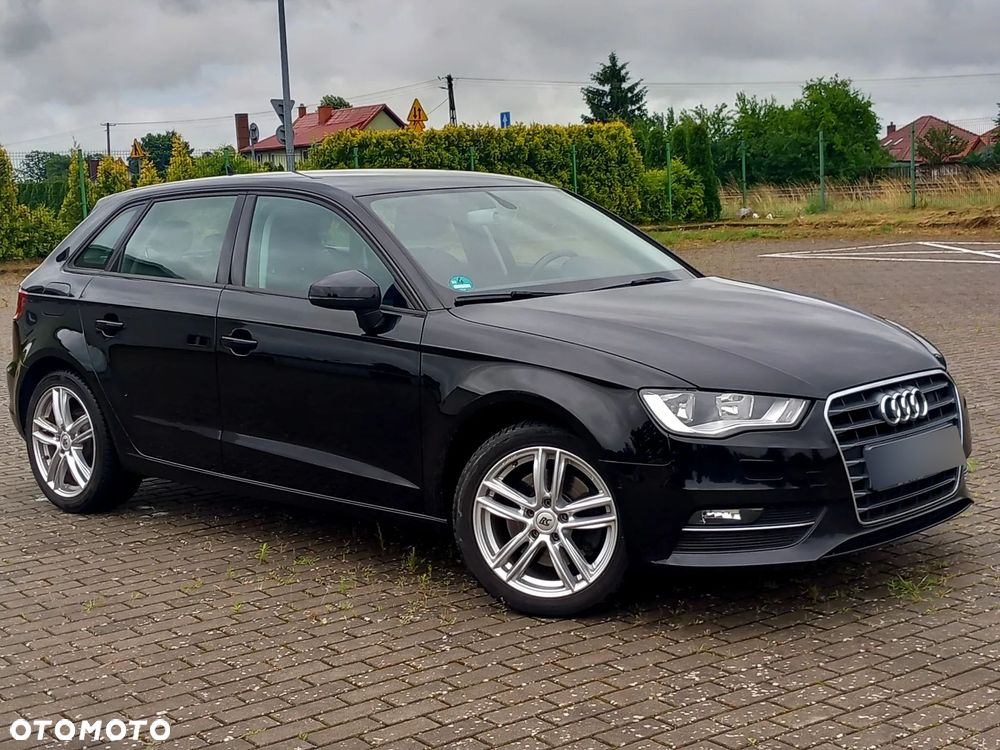 Audi A3 Sportback 2.0 TDI (clean diesel) Ambiente - 13