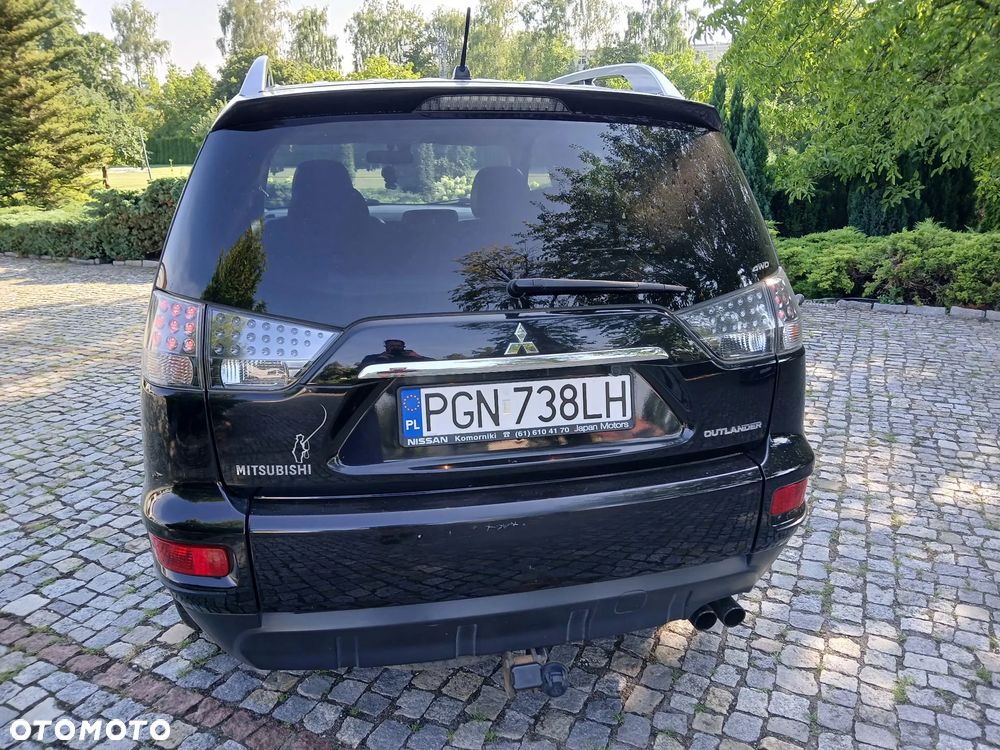 Mitsubishi Outlander - 13