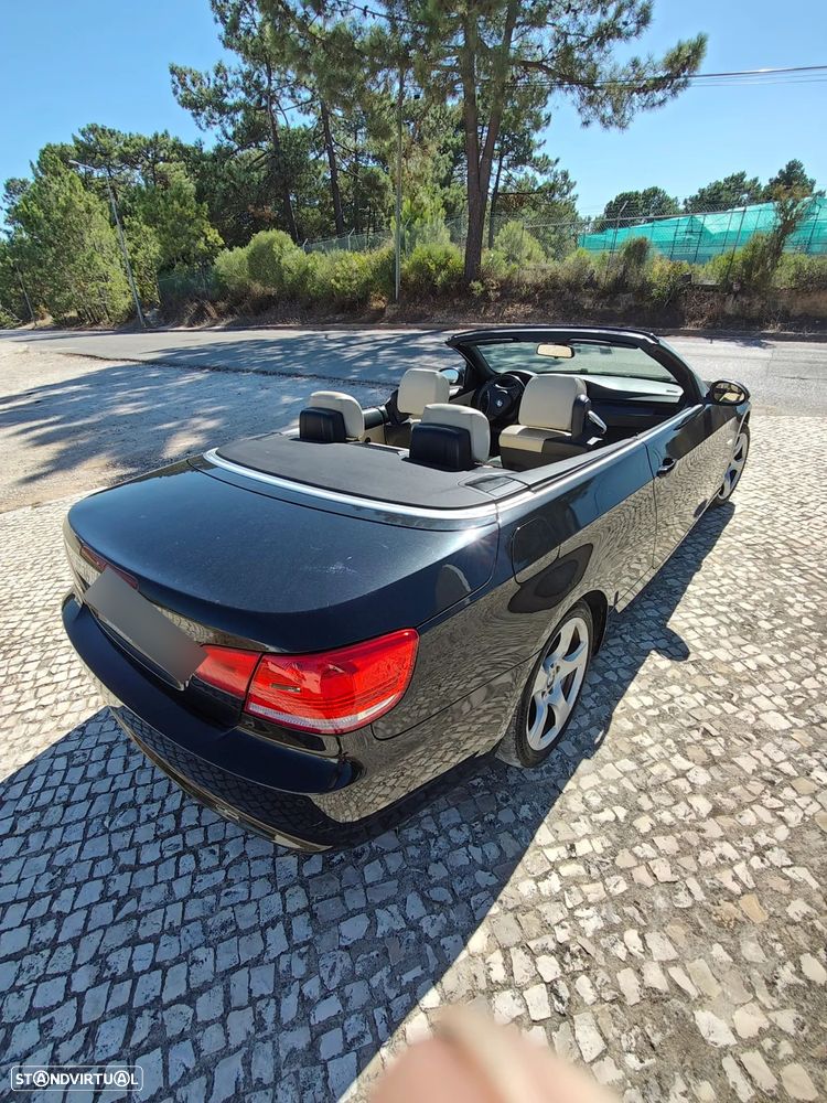 BMW 320 i Cabrio Auto - 27