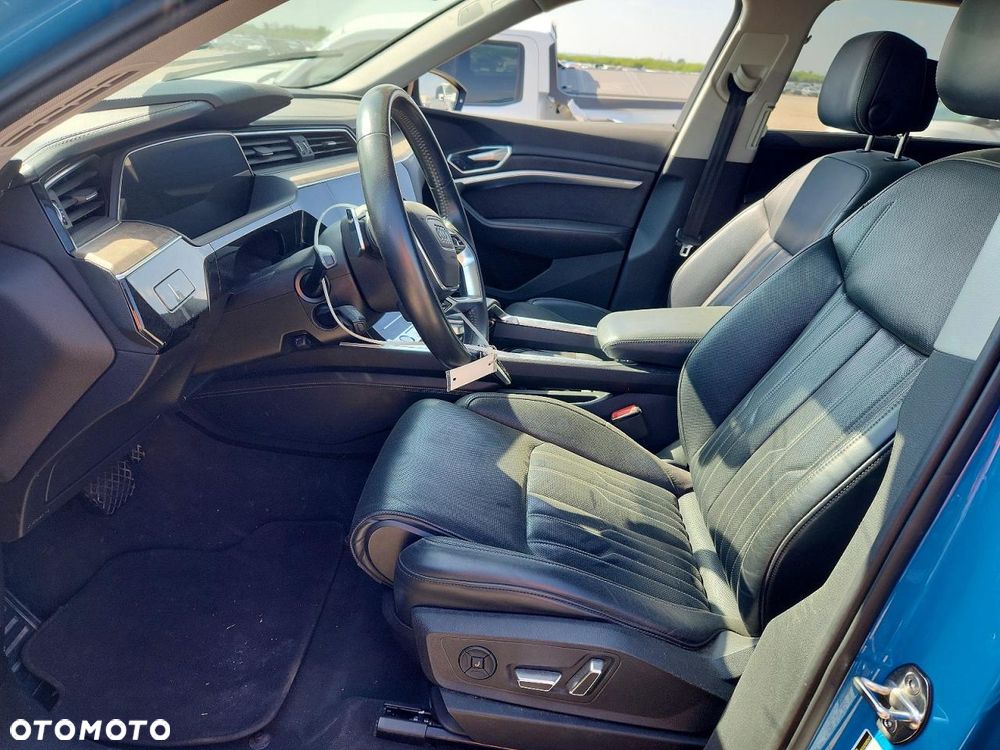 Audi e-tron 55 Quattro - 8