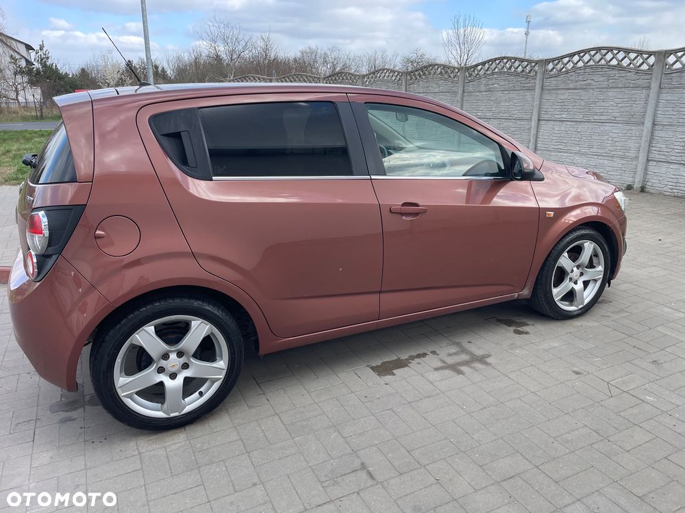 Chevrolet Aveo - 6