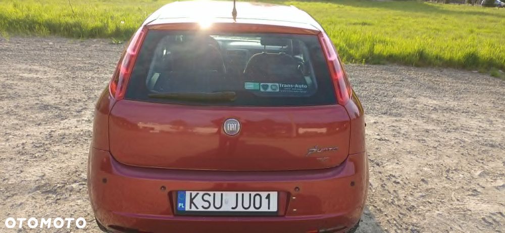 Fiat Grande Punto Actual 1.4 8V Estiva Blue&Me - 11