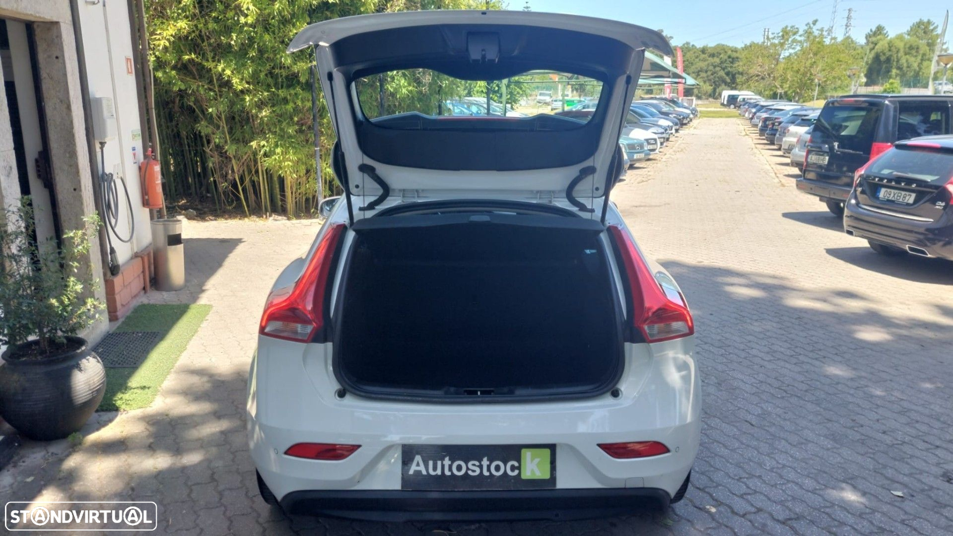 Volvo V40 2.0 D2 Summum - 5